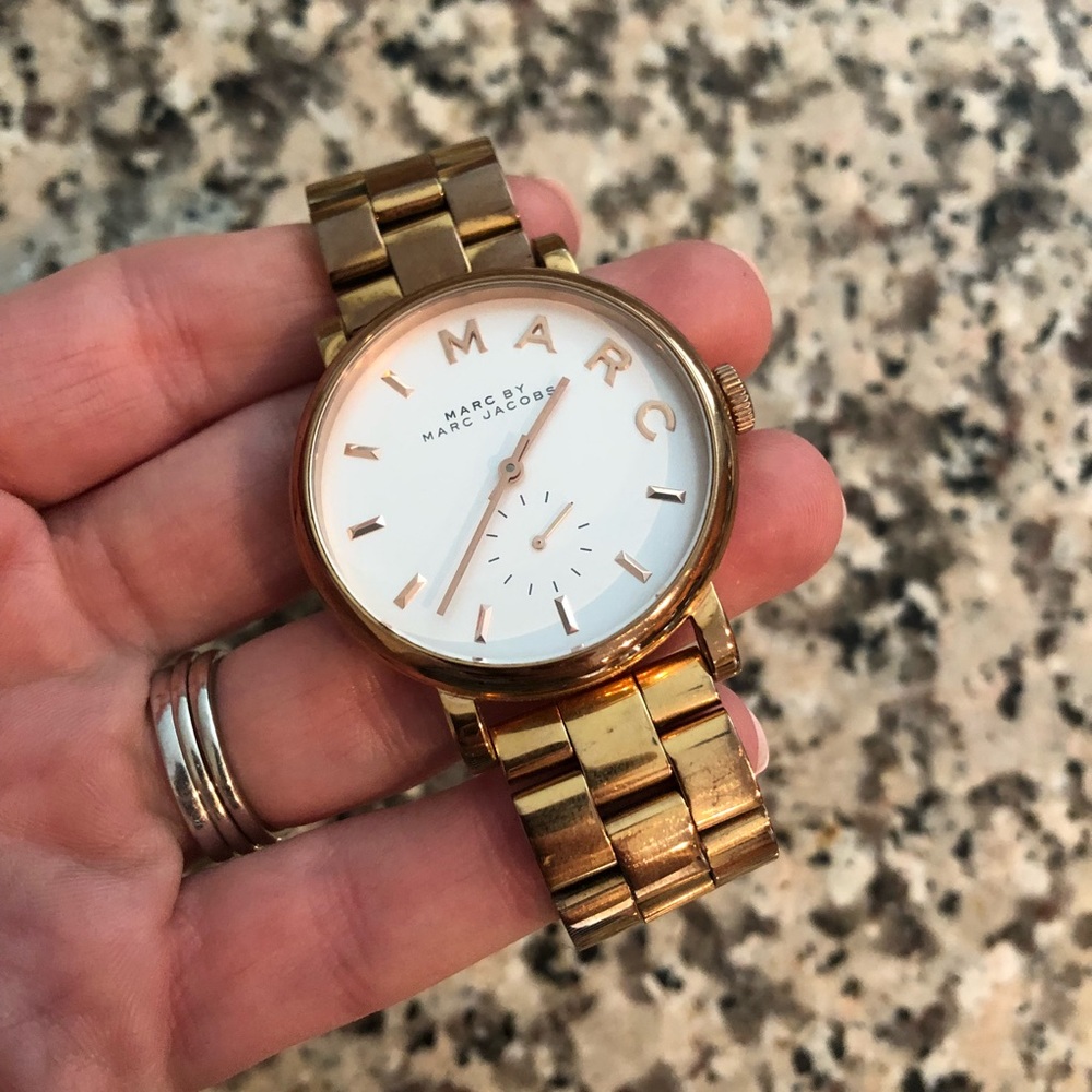 Marc Jacobs gold watch